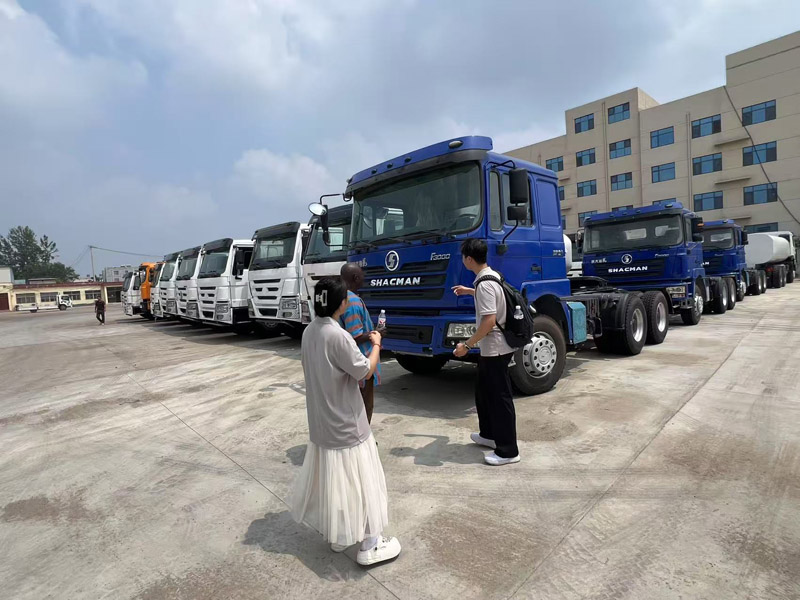 Luyi Factoryがウズベキスタンの顧客を歓迎し、国際交流の新たな章を開く