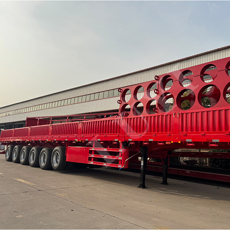 要件の正確なマッチング: Luyi 3 軸 15.5 メートルのセミトレーラーがリベリアの顧客に納入