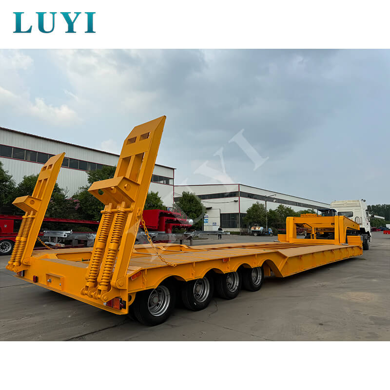 ケーススタディ: ボツワナ市場向けのカスタム 4 軸低床トレーラー