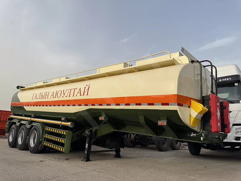 35000リットル3車軸オイルガソリンタンカースチールトレーラー