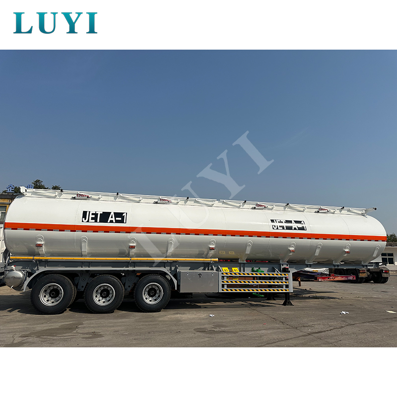 ケニアの建設会社が Luyi 3 軸 12,000L 燃料タンカー トレーラーを使用して遠隔地での燃料供給を改善した方法