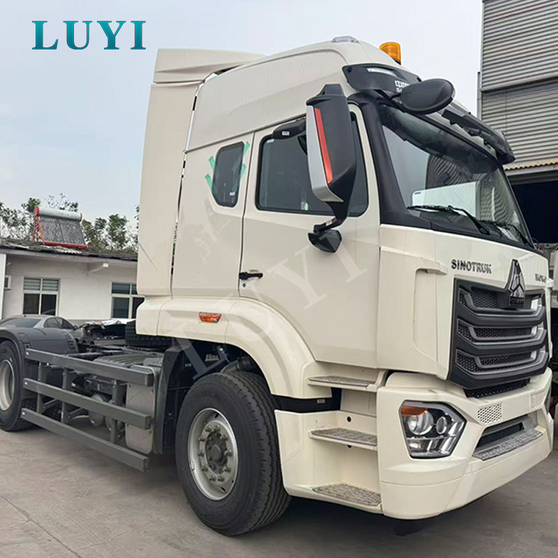 Howo NX 380 400 440 4x2 6X4 トレーラー トラック