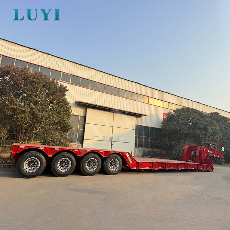 LUYI 4 軸低床トレーラー: より重い積載量に対するスマートなソリューション