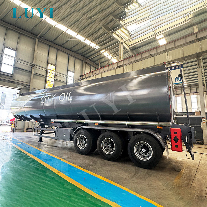 LUYI 40,000L 燃料タンカー: 妥協のない安全性と効率性を目指して設計